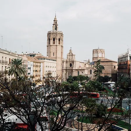 Mon San Martin Апартаменты Валенсия